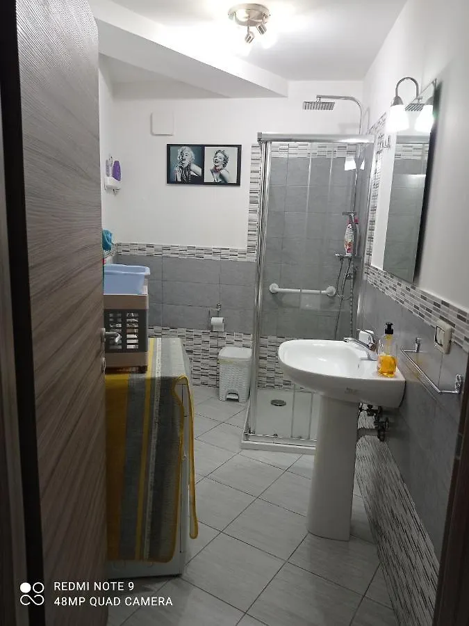 Residence Les Roches Noire Giardini Naxos Italy