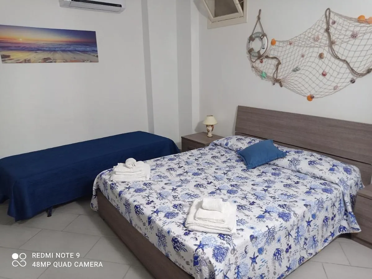 Residence Les Roches Noire Giardini Naxos 0*,  Italy